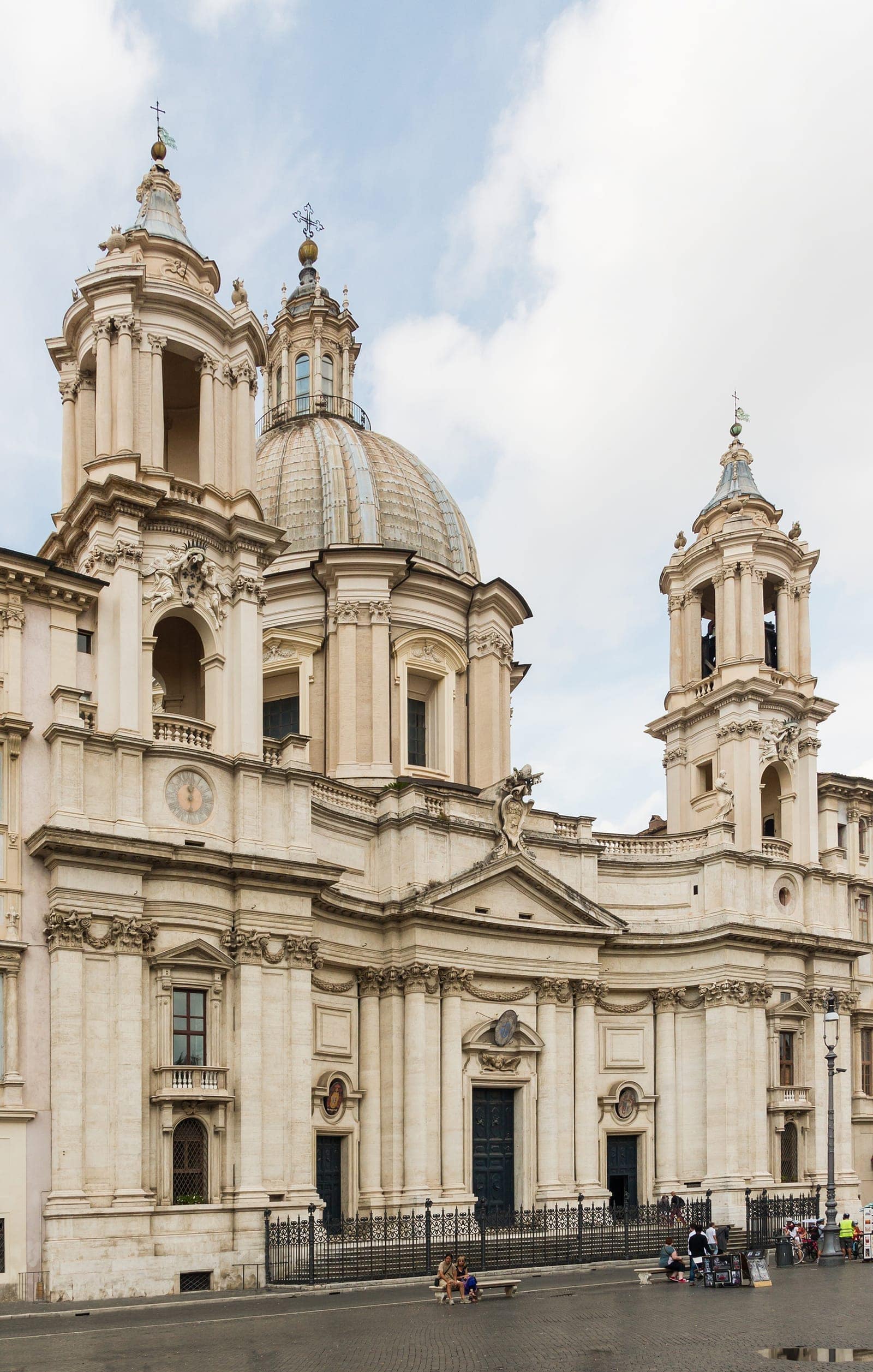 Facade of Sant Agnese in Agone on Piazza Navona in Rome. Featured image for Churches near Piazza Navona: the best stops for a compact route.